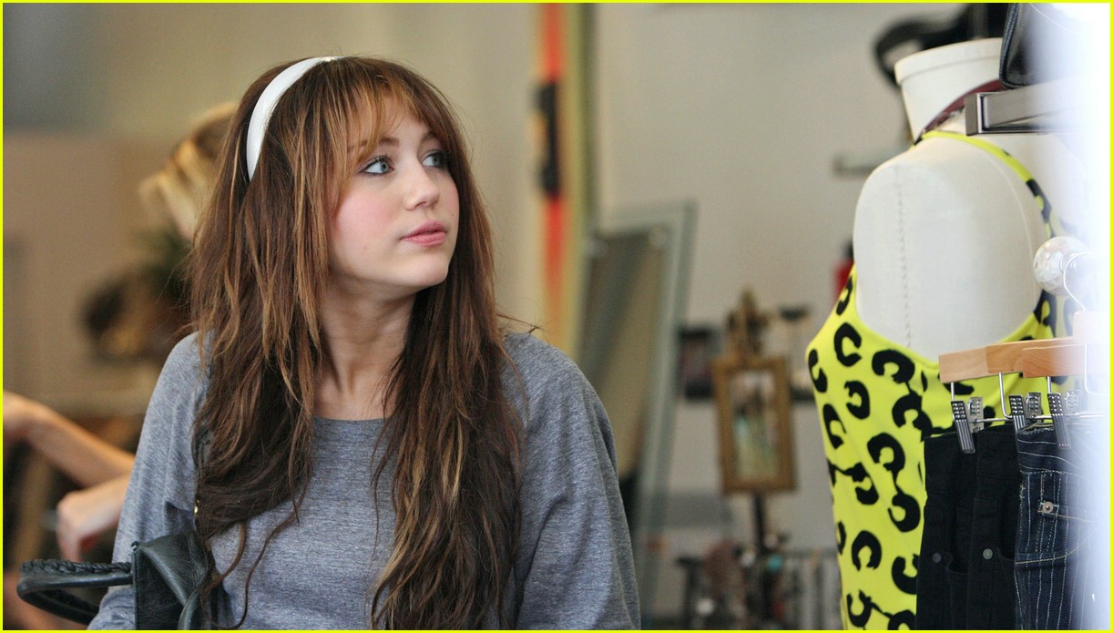 miley-cyrus-shopping-03.jpg